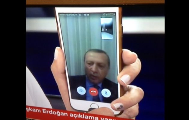 Επέστρεψε στην Τουρκία ο Ερντογάν – Απέτυχε το πραξικόπημα