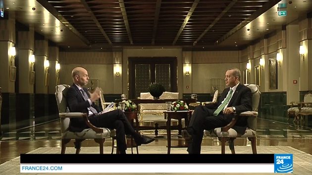 Ο παρανοϊκός “σουλτάνος” λέει ότι οι Ευρωπαίοι έχουν “προκαταλήψεις” με την Τουρκία