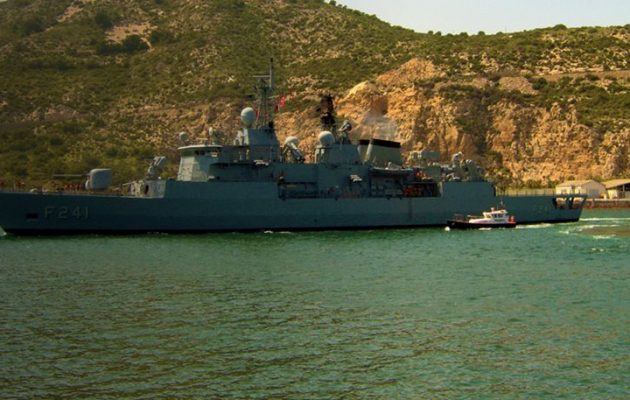 Η φρεγάτα Γιαβούζ στα χέρια των στασιαστών – Κρατάνε τον Τούρκο Αρχηγό Στόλου