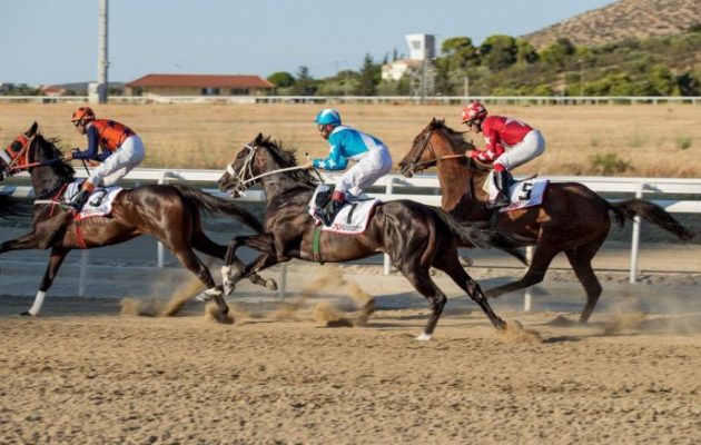 Νέο μεγάλο τζακ ποτ το Σάββατο στις ελληνικές ιπποδρομίες (βίντεο)
