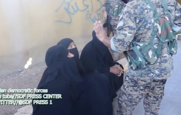 Οι Κούρδοι κομάντος έπιασαν τρεις τζιχαντιστές ντυμένους γυναίκες (βίντεο)