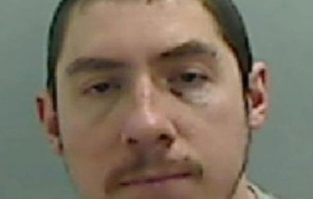 Σκότωσε την κοπέλα του και έσφαξε την πρώην του με 132 μαχαιριές