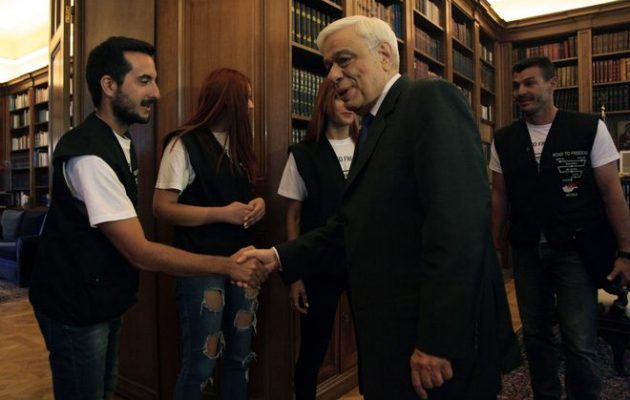 Ηχηρό μήνυμα Παυλόπουλου: Στη μνήμη Ισαάκ – Σολωμού ο αγώνας για δικαίωση στην Κύπρο