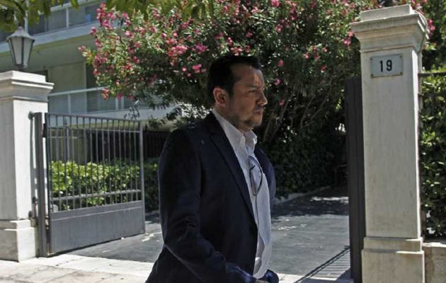 «Πόρτα» από Παππά σε καναλάρχες για «ντρίμπλα» με τα λεφτά