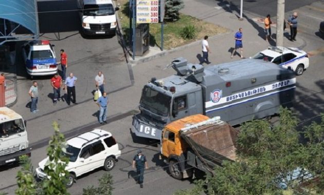 Αρμενία: Πληροφορίες για ένοπλη εξέγερση κατά του Προέδρου Σαρκισιάν (βίντεο)