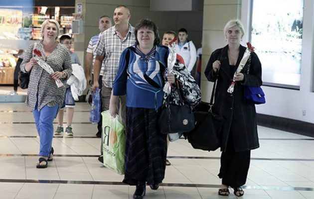 Οι πρώτοι Ρώσοι τουρίστες έφτασαν στην Τουρκία μετά την άρση των κυρώσεων