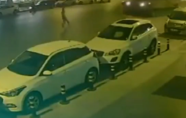 Φρίκη: Τανκ στην Τουρκία περνά πάνω από διαδηλωτή (βίντεο)