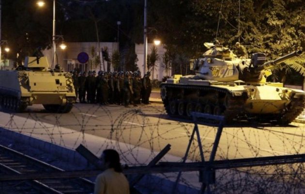 Τουρκία: Τάνκς έξω από το Κοινοβούλιο – Αφοπλίστηκε η Φρουρά του Προεδρικού Μεγάρου
