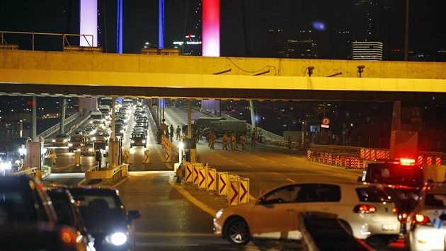 PKK: «Ούτε με τους στασιαστές ούτε με Ερντογάν»