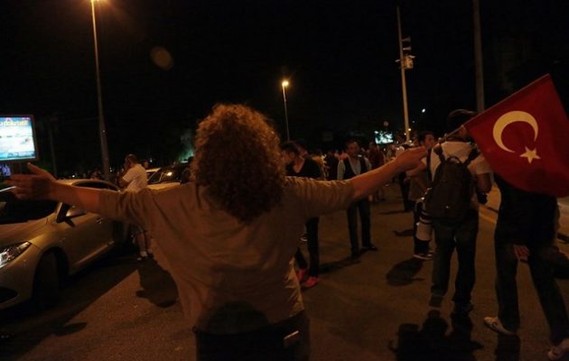«Τι εκφράζει η απόπειρα πραξικοπήματος στην Τουρκία»