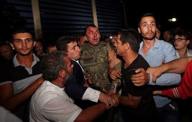 Τουρκία Πραξικόπημα: 1563 συλλήψεις πραξικοπηματιών – 1.154 τραυματίες