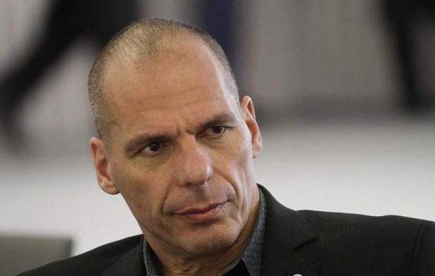 Βαρουφάκης: «Σήμερα παίζεται το μέλλον της Ελλάδας»
