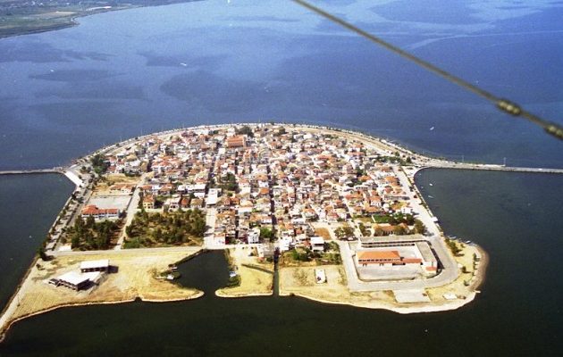 Αιτωλικό: Όργιο φοροδιαφυγής σε συναυλία πασίγνωστου τραγουδιστή