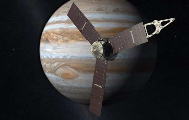 To διαστημόπλοιο Juno πλησίασε μια ανάσα από τον πλανήτη Δία