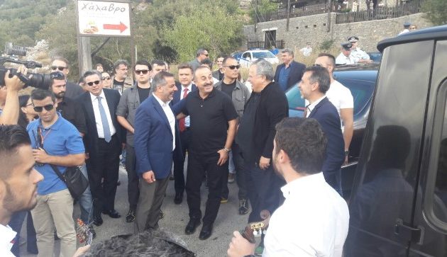 Με μαντινάδες υποδέχθηκαν Κοτζιά και Τσαβούσογλου στο Οροπέδιο Λασιθίου