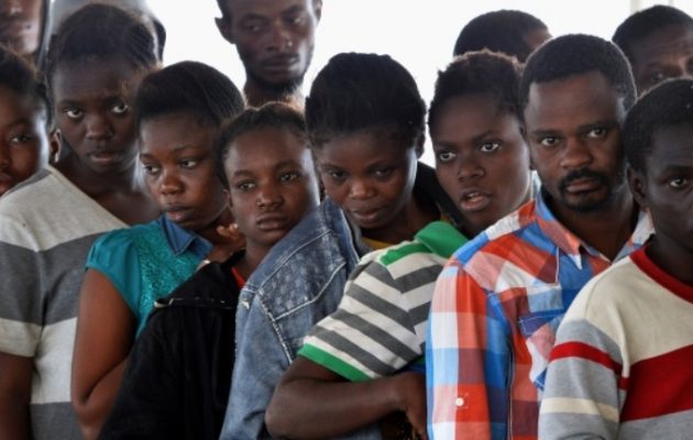 Η Αυστρία διώχνει τους τετραπλάσιους μετανάστες από ό,τι τον Μάιο