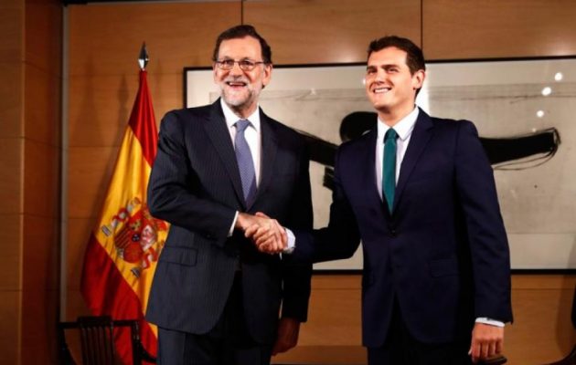 Ισπανία: “Δεκανίκι” του Ραχόι οι Ciudadanos, αλλά δεν αρκούν για κυβέρνηση