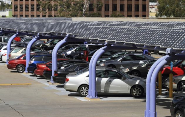 Το πάρκινγκ στην Αθήνα στοιχίζει τριπλάσια από το Μόναχο – Οι τιμές στην ΕΕ