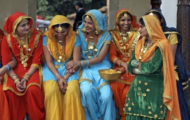 Στην Ινδία πωλούνται χιλιάδες βίντεο με ομαδικούς βιασμούς γυναικών