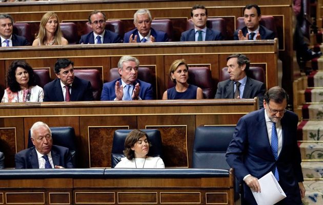 Eτοιμάζουν νέες κάλπες ανήμερα Χριστουγέννων στην Ισπανία