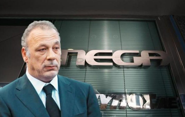 Νέα επίθεση στον Μπόμπολα από δημοσιογράφο του Mega