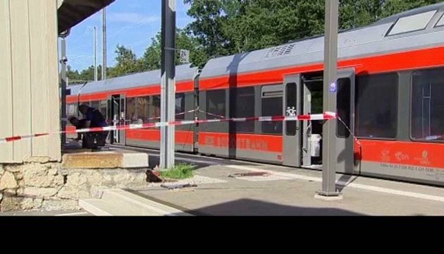 Ελβετία: Μία νεκρή, δύο κορίτσια τραυματίες από την επίθεση στο τρένο