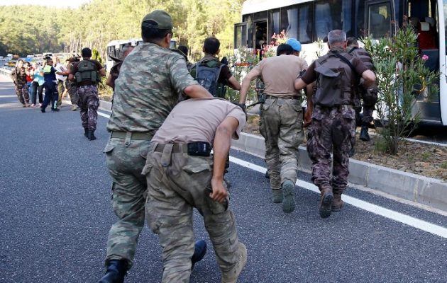 Συνελήφθησαν ακόμα 11 από τους κομάντος που πήγαν να πιάσουν τον Ερντογάν