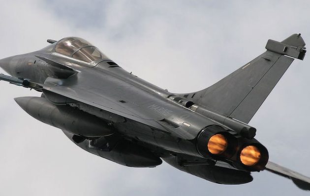 H Γαλλία στέλνει πυρηνοκίνητα αεροσκάφη ενάντια στον ISIS (φωτο)
