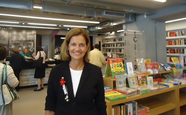 Η Σοφίκα Ελευθερουδάκη εξηγεί γιατί έκλεισε τα βιβλιοπωλεία της