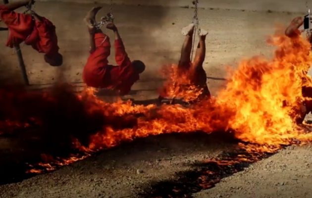 Το Ισλαμικό Κράτος έκαψε ζωντανούς έξι νεαρούς στη Μοσούλη