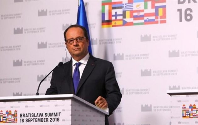 Άλλα λόγια να “αγαπιόμαστε” ο Ολάντ μίλησε για το μεταναστευτικό