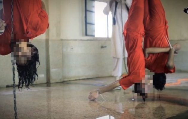 Το Ισλαμικό Κράτος θυσίασε ανθρώπους σαν αρνιά και τους κρέμασε στα τσιγκέλια (φωτο σοκ)
