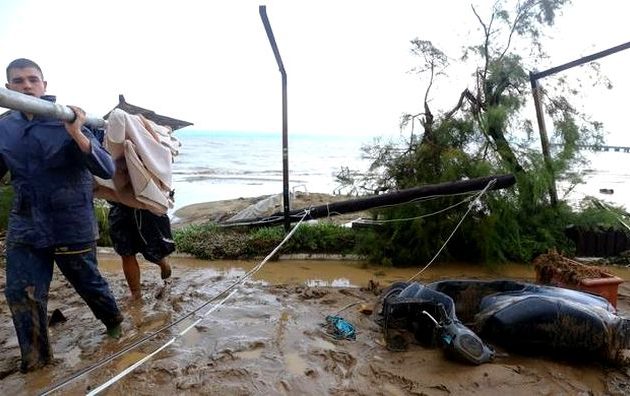 Τραγωδία στο Ξυλόκαστρο: 30χρονος πνίγηκε από ορμητικά νερά