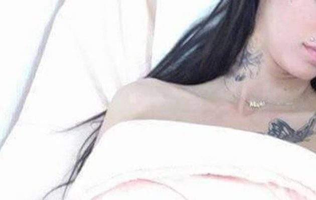 Ελληνίδα πορνοστάρ εισήχθη σε κλινική μετά από ερωτική βραδιά  (φωτο)