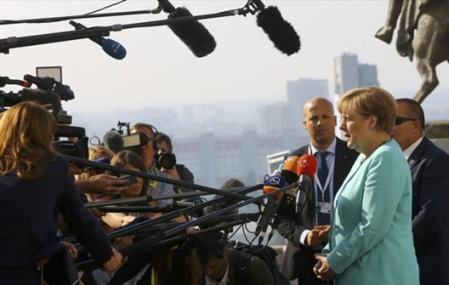 “Η κατάσταση είναι κρίσιμη” ομολογεί η Μέρκελ – Τραντάζεται η ηγεμονία της