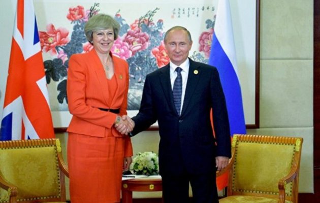 Έσπασε ο πάγος στη συνάντηση Πούτιν – Μέι