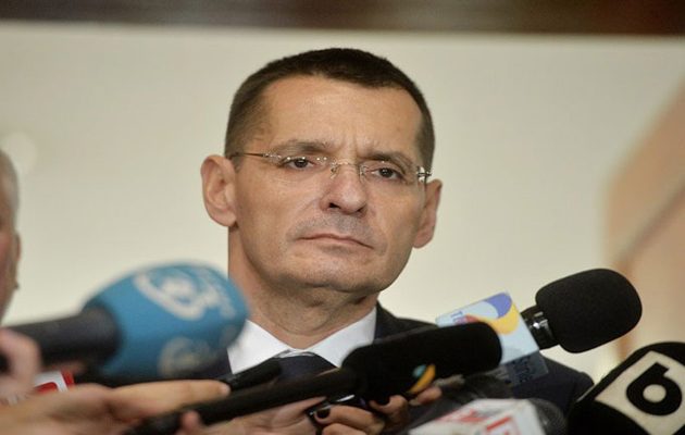 To σκάνδαλο κατάχρησης κεφαλαίων “έφαγε” τον Ρουμάνο υπουργό Εσωτερικών
