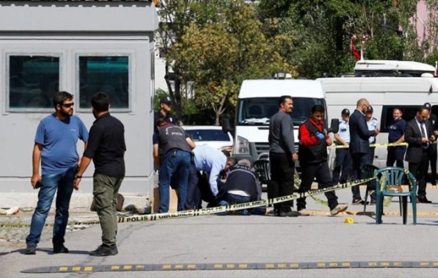 Αλλάχου Ακμπάρ φώναξε ο δράστης στην πρεσβεία του Ισραήλ στην Άγκυρα