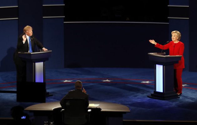 Ικανοποίηση Χίλαρι – Tι υποσχέθηκε ο Τραμπ για το επόμενο ντιμπέιτ