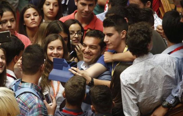 Eπίσκεψη Τσίπρα σε σχολείο της Αστόρια