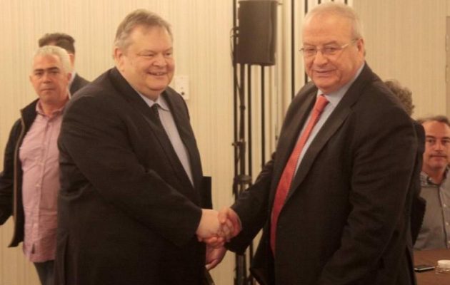 Τι ξέρει ο Γρηγοράκος και “τελείωσε” την Φώφη από το τιμόνι του ΠΑΣΟΚ;