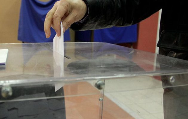 Δημοσκόπηση: Προβάδισμα της Ν.Δ. – Ποια κόμματα μπαίνουν στη Βουλή