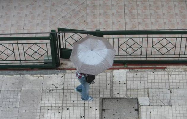 Έως 25 βαθμούς την Τρίτη – Πού θα εκδηλωθούν βροχές και καταιγίδες