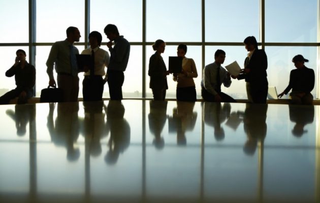 ΟΟΣΑ: Αυξήθηκε το ποσοστό απασχόλησης των Ελλήνων