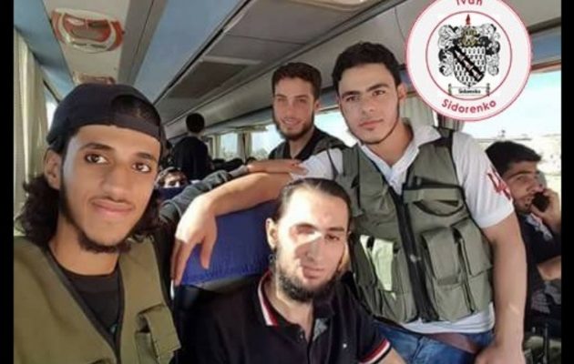 Τζιχαντιστές παρέδωσαν προάστιο της Δαμασκού στον στρατό κι έφυγαν (φωτο)