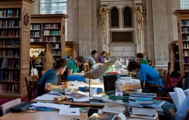 Πρωτοετείς φοιτητές θα διδάσκονται μάθημα πώς να μην βιάζουν!