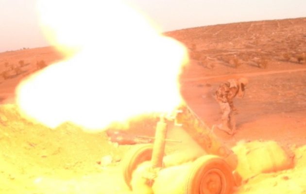 Το Ισλαμικό Κράτος επιτέθηκε σε στρατόπεδο του συριακού στρατού (φωτο)