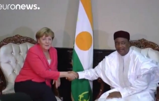 Η Μέρκελ πήγε στην Αιθιοπία και τους έλεγε πώς να κυβερνάνε τη χώρα τους