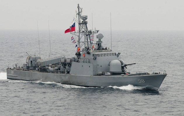 Δύο ρώσικες πυραυλάκατοι πλέουν προς τη Μεσόγειο