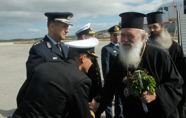 Γιατί πήγε στη Μύκονο ο Αρχιεπίσκοπος Αθηνών Ιερώνυμος